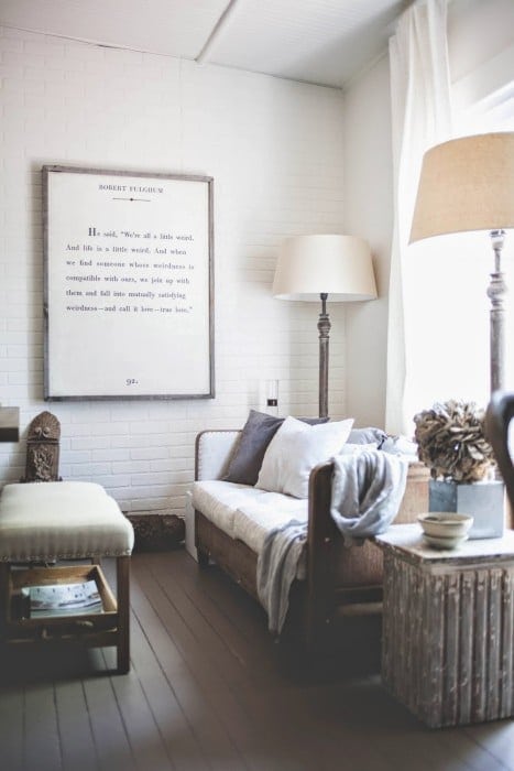Large Wall Art Ideas - Get some art inspiration! DecorHint.com #walldecor #artwork #wallart #homedecorideas