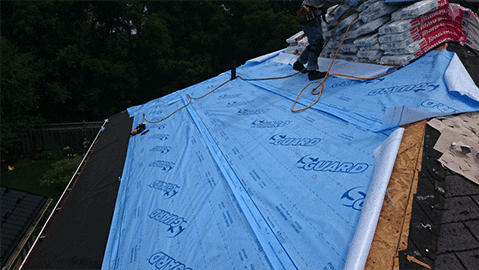 Rouleau de sous-couche de toiture synthétique FeltBuster 1000 pi² (49
