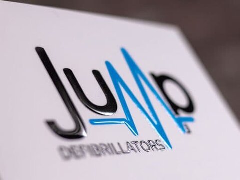 Aldinga Beach Tyres 8 JUMP Defibrillators