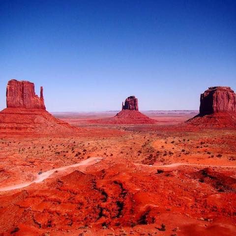 MONUMENT VALLEY - The Mittens @ Monument Valley, USA - October 2008