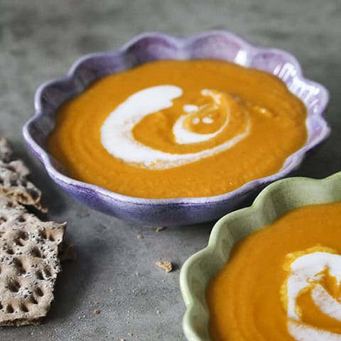 Easy vegan carrot soup with coconut ginger and paprika by Trinity