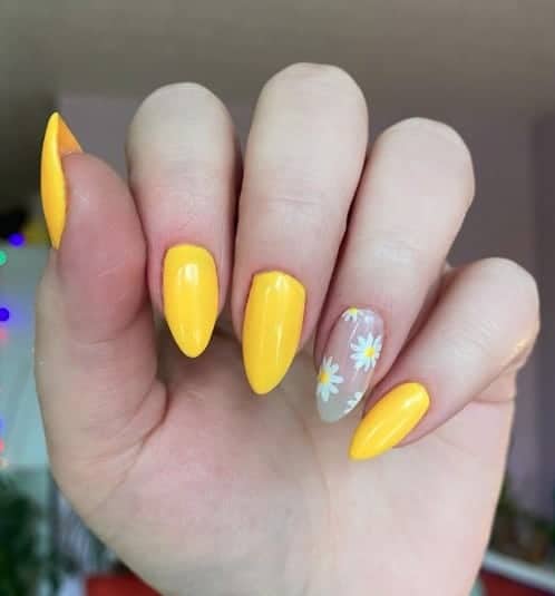 Floral Nail Design