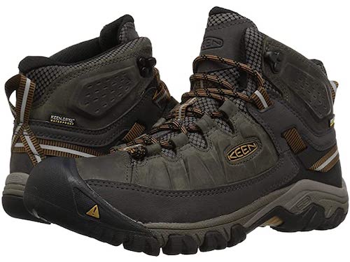 Keen's targhee hiking boot keeps mens feet warm and dry in cool weather hiking.