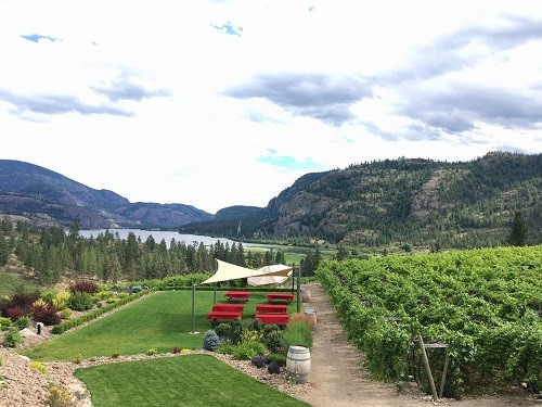 Picnic area at Noble Ridge, looking at Vaseux Lake and McIntyre Bluff | Winetraveler.com