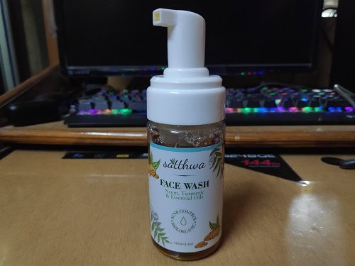 Satthwa Neem & Turmeric Foaming Face Wash