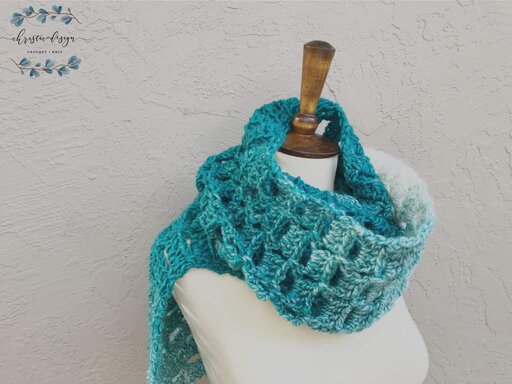 picture of chunky Crochet scarf in teal