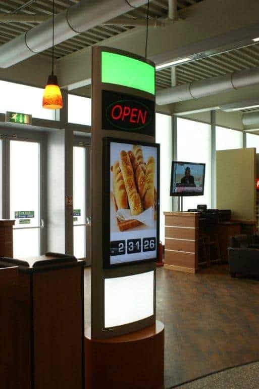 Inurface Media install Signagelive for Subway