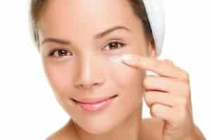 causes of wrinkles under eyes