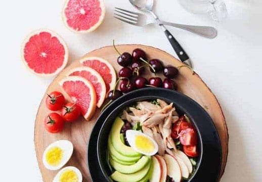 Avocado, Eier, Huhn, Kirschen