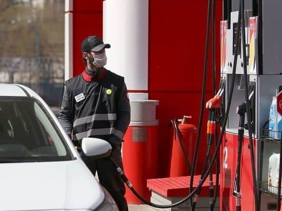 Сколько будет стоить горючее при отмене демпфирующего механизма, нефть дешевеет, а бензин дорожает