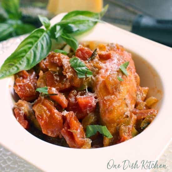 chicken cacciatore in a bowl