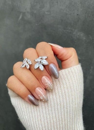 christmas nails - Natural tone christmas nails