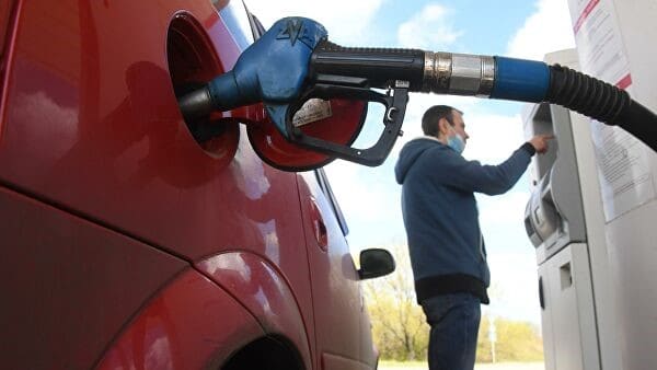 Бензин пойдет в рост: в июне России грозит дефицит топлива