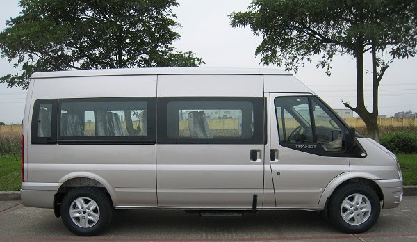 cầm xe ô tô Ford