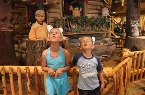 charlotte motor speedway tours, charlotte motor speedway tour, charlotte motor speedway with kids, great wolf lodge concord, great wolf lodge north carolina