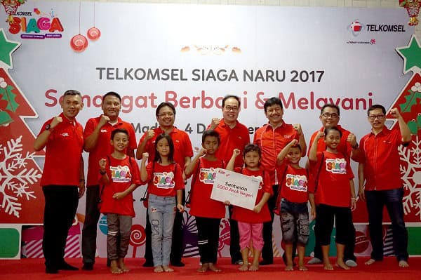 Sambut Natal, Telkomsel Bantu 5000 Anak Yatim Piatu yang Kurang Mampu