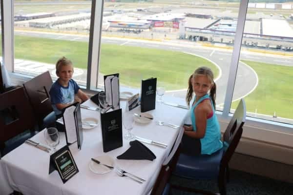 charlotte motor speedway tours, charlotte motor speedway tour, charlotte motor speedway with kids, the speedway club, lunch at the speedway club