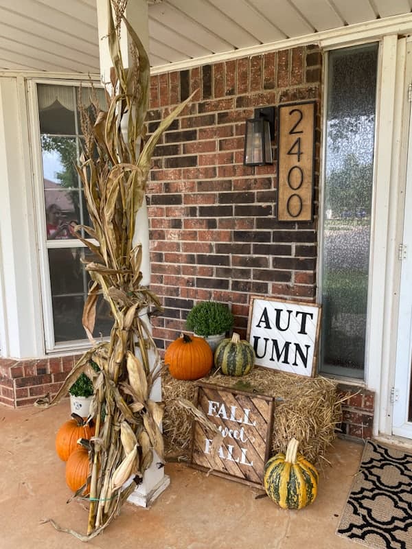 farmhouse fall porch decor