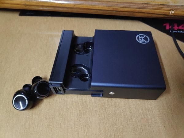 Bass Evolution V7 True Wireless Earbuds Box
