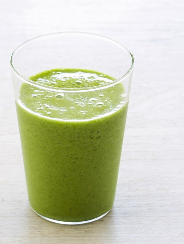 Green Mojito Smoothie Green Mojito Smoothie - This is a cold-and-flu buster and potent detoxifier, all in one zesty cocktail! The bromelain in pineapple suppresses coughs and loosens mucus, while mint clears respiratory congestion, soothes sore throats, and alleviates nausea. The vitamin C in limes has antibiotic power, anti-inflammatories in kale and pineapple combat arthritis, and ginger boosts immunity, aids digestion, and adds a powerful zing.