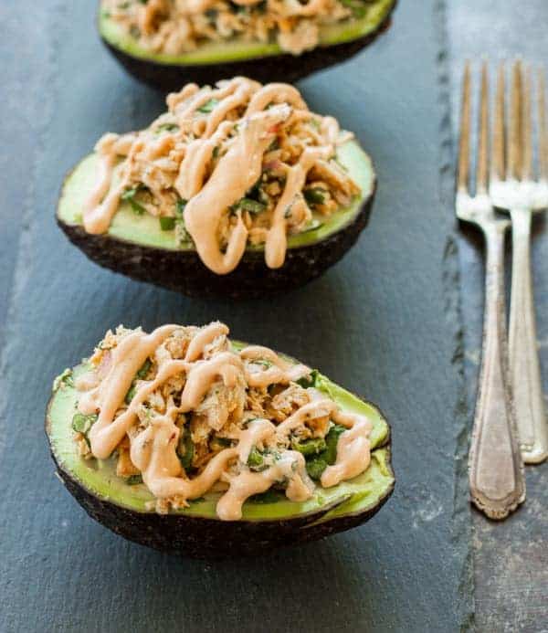 Mexican Tuna Salad Stuffed Avocados Mexican Tuna Salad Stuffed Avocados - just a few ingredients, super healthy and it tastes sooo good! You can also use tomatoes (or both)!