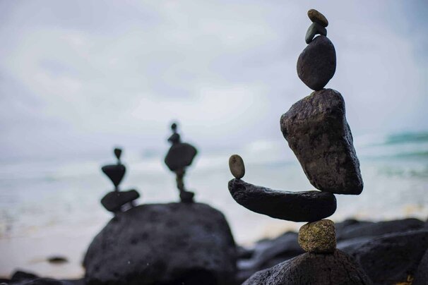 How to Balance Accountability vs. Responsibility When Leading Your Team 2 balancing accountability vs. responsibility
