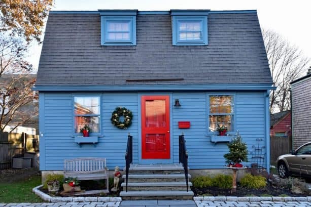 13 Most Stunning Blue House Red Door Design Ideas To Get Inspired Jimenezphoto 13 Most Stunning Blue House Red Door Design Ideas To Get Inspired Jimenezphoto