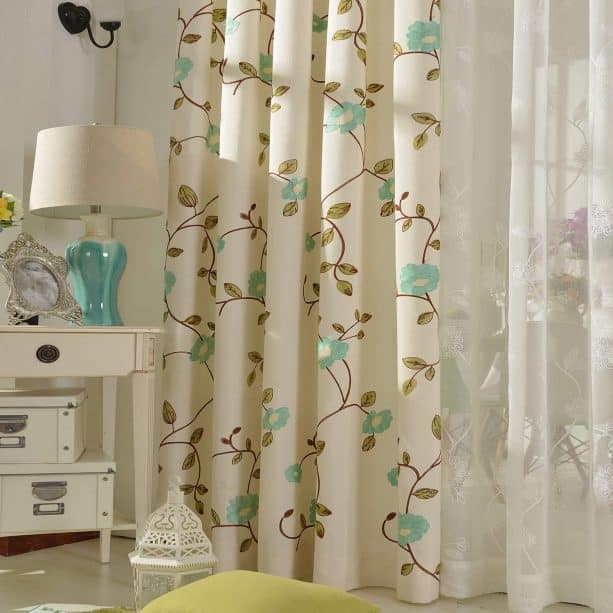 Vogol off-white linen curtain with blue floral details
