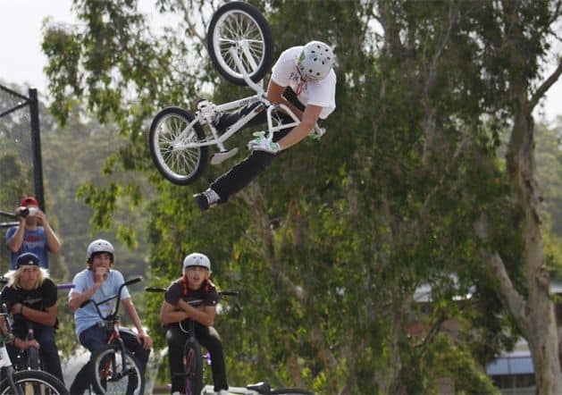 freestyle-bmx freestyle bmx riding
