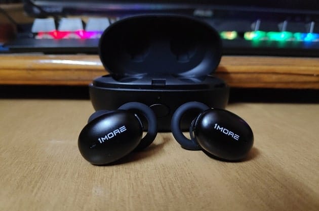 1MORE True Wireless Earbuds case