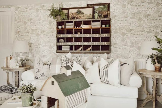 These simple home decorating tips are all you need to have you decorating like an interior designer. Walls aren't just for pictures. Check out what other things you can hang on your walls for more of a variety.