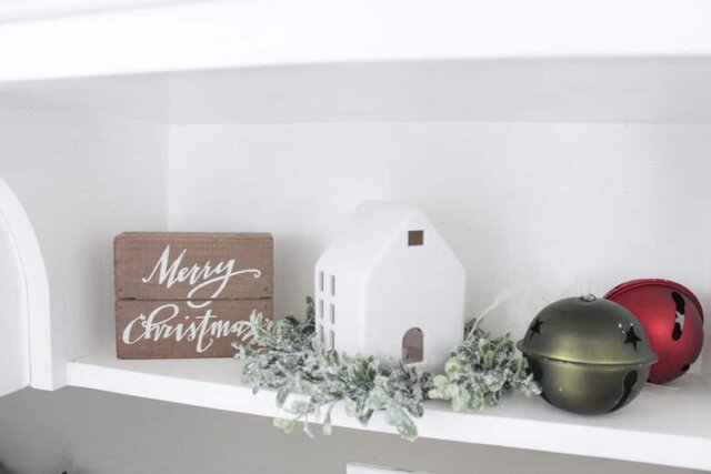 Are you a fellow neutral modern farmhouse Christmas decor lover? Come take a peek at my home to get inspired for your own decorating.