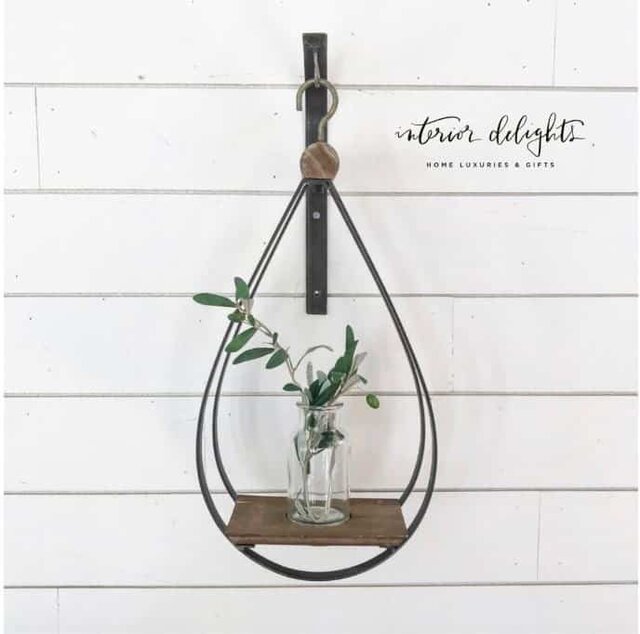 These simple home decorating tips are all you need to have you decorating like an interior designer. Walls aren't just for pictures. Check out what other things you can hang on your walls for more of a variety.