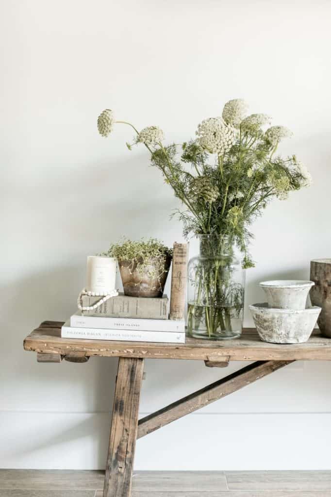 These simple home decorating tips are all you need to have you decorating like an interior designer. Adding candles throughout your home is a great way to add aroma and color.