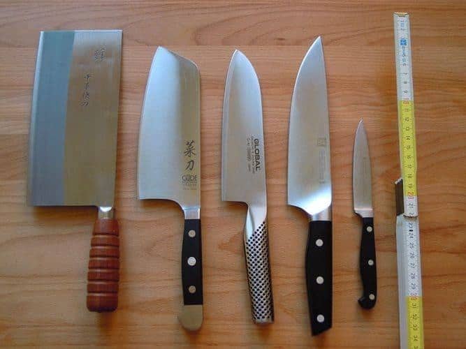 Which-Kitchen-Knives-Do-I-Need-e1480389893362