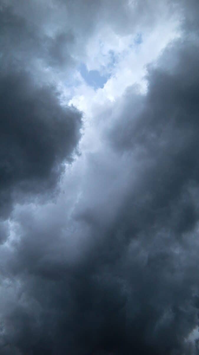 Cloud iphone Wallpaper | iPhone Wallpaper For People Who Live On Cloud 9, iPhone wallpaper. dark cloud sky