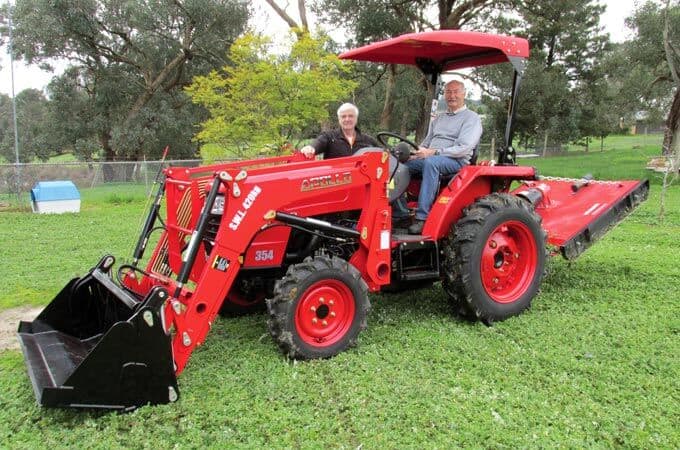 Slashing is easy with an APOLLO 354 and AGMAX slasher.