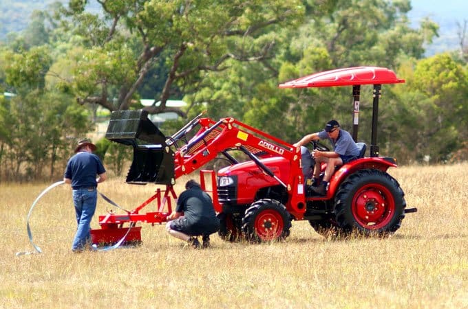Service and support onsite for a customer with an APOLLO tractor.