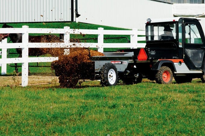 MX25G from the MX series of manure spreaders.