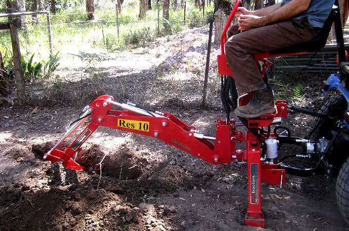 Del Morino Tractor backhoe - Linkage backhoes The best sub-compact backhoes Del Morino RES10.