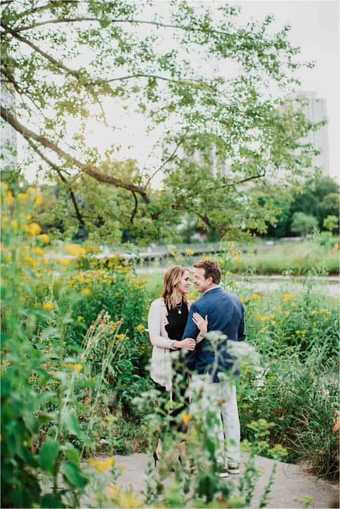 Engagement pictures in Chicago