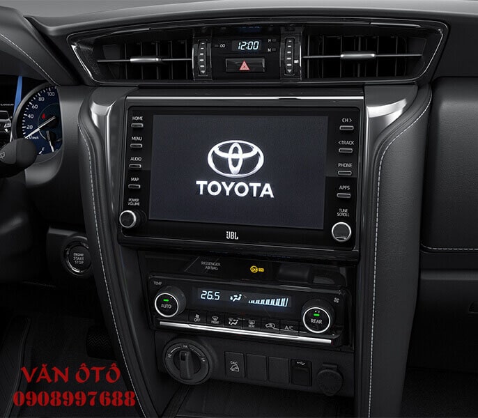 DVD trên Fortuner 2020