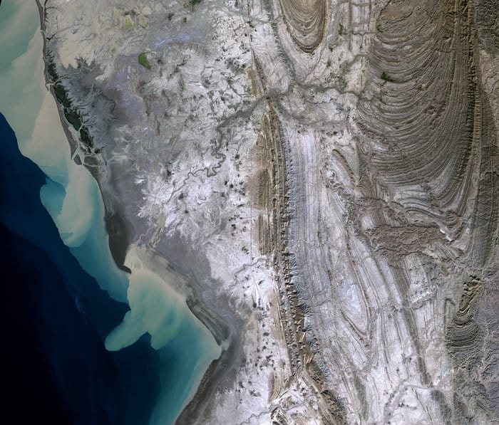 This image over a remote area in southern Iran was acquired by Japan’s ALOS satellite on 10 December 2009. Source: JAXA/ESA.