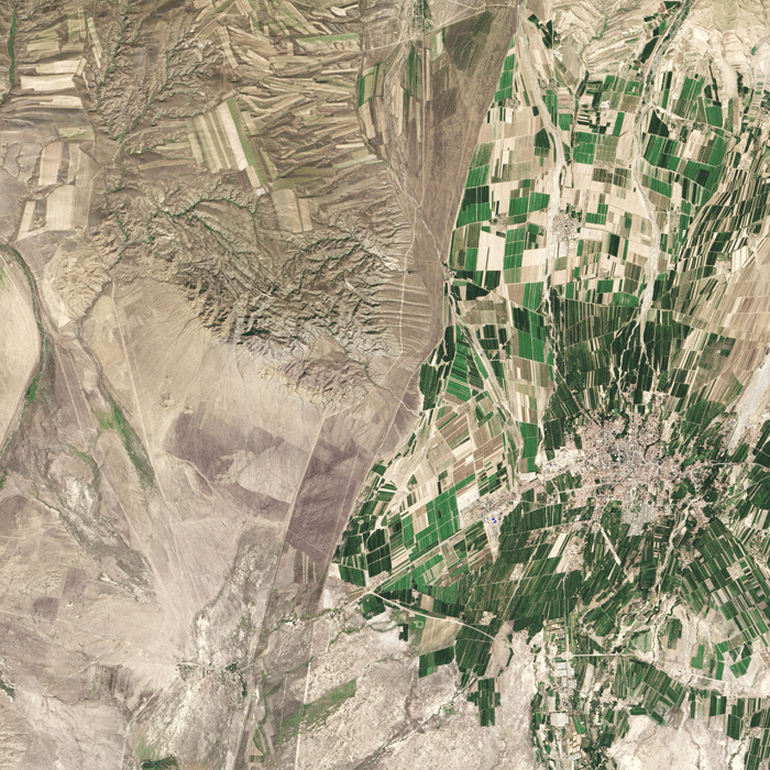 The border between northwestern China around the city of Qoqek and far eastern Kazakhstan near Lake Balqash.