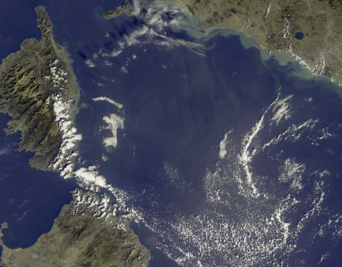 This image of the western Mediterranean was taken by Sentinel-3A’s Ocean and Land Colour Instrument on 16 October 2016. The islands of Corsica and Sardinia can be seen in the west with coast of Tuscany and the island of Elba to the northeast. The waters along the east coast of Corsica and along the Italian coast are coloured by discharge from the land following recent heavy rainfall.