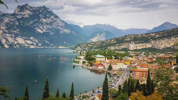Der perfekte Ausblick über den Gardasee Der perfekte Ausblick über den Gardasee