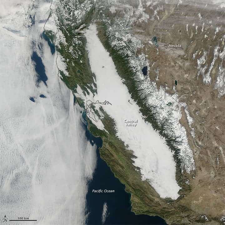 Tule fog coverage in California's Central Valley. This image was captured on January 17, 2011, by the Moderate Resolution Imaging Spectroradiometer (MODIS) on NASA’s Terra satellite.