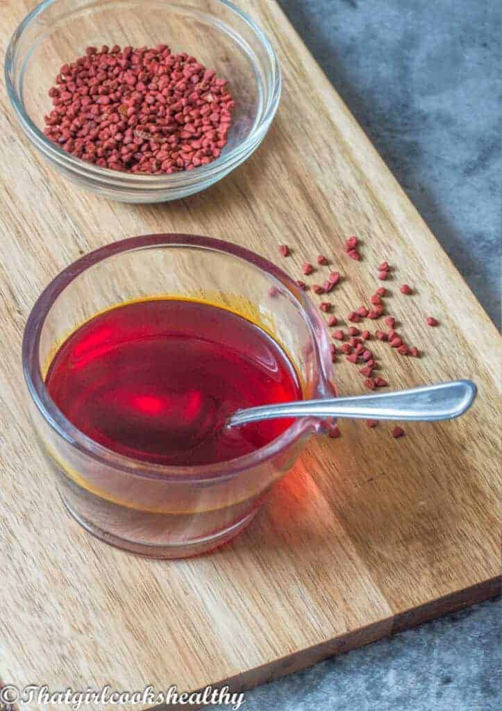 annatto oil with the seeds