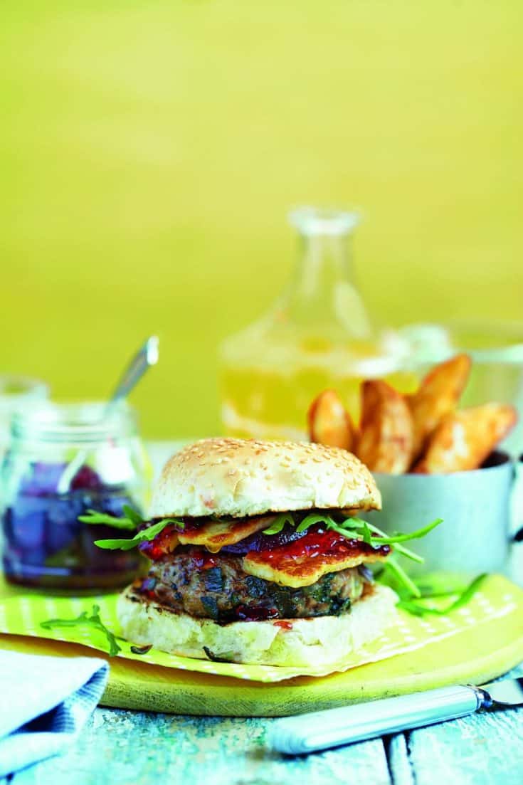 Lamb burger with beets and halloumi