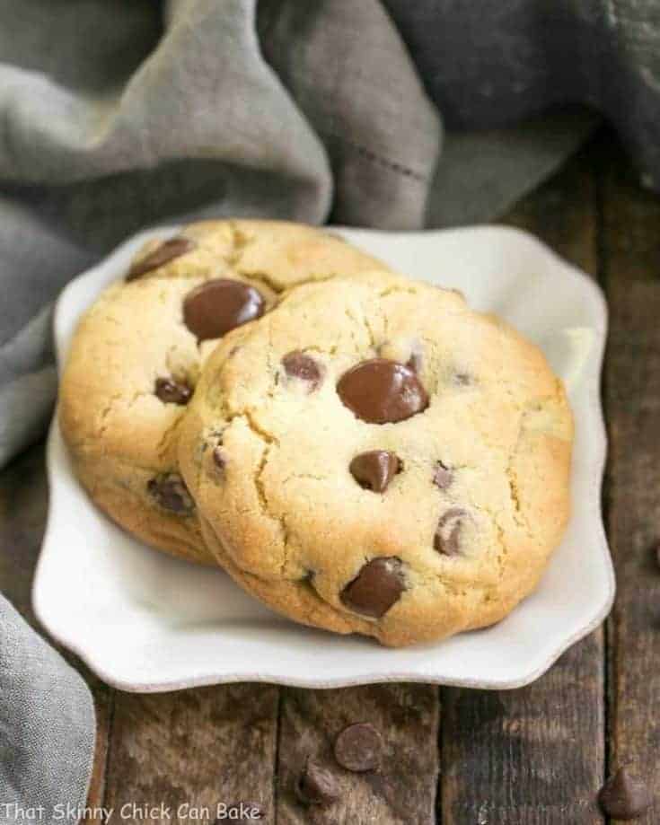 Levain Bakery Chocolate Chip Cookies